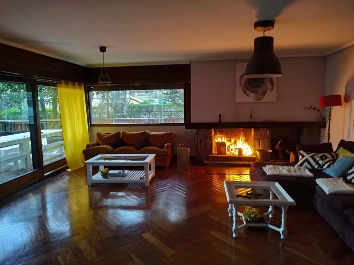 Azkorri Beach House Getxo ภายนอก รูปภาพ