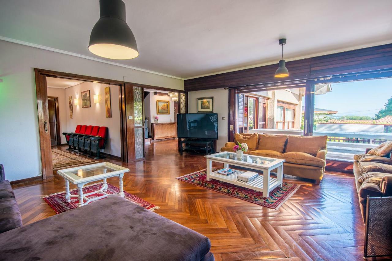 Azkorri Beach House Getxo ภายนอก รูปภาพ